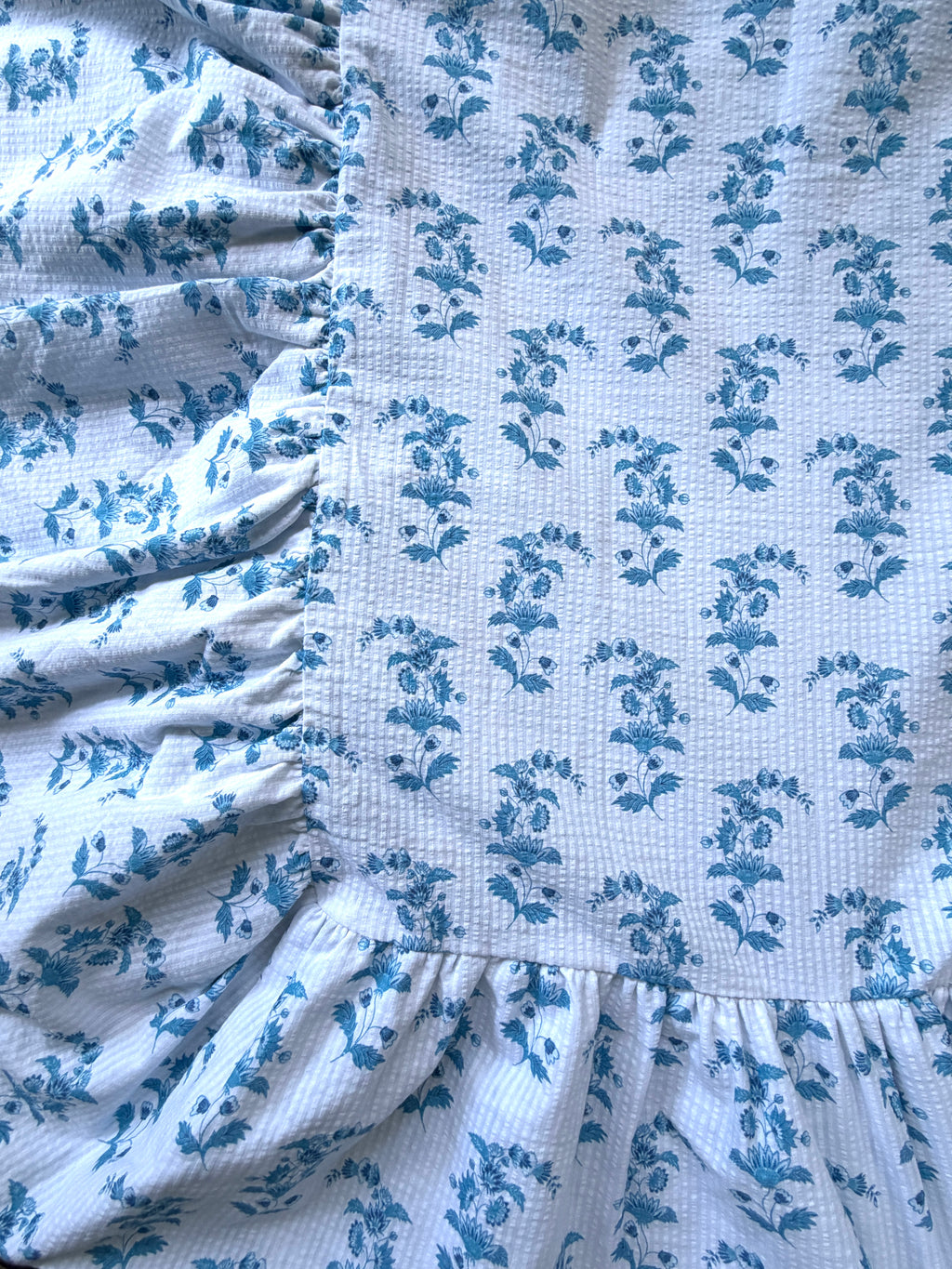 Tablecloth in Bellflower - Blue