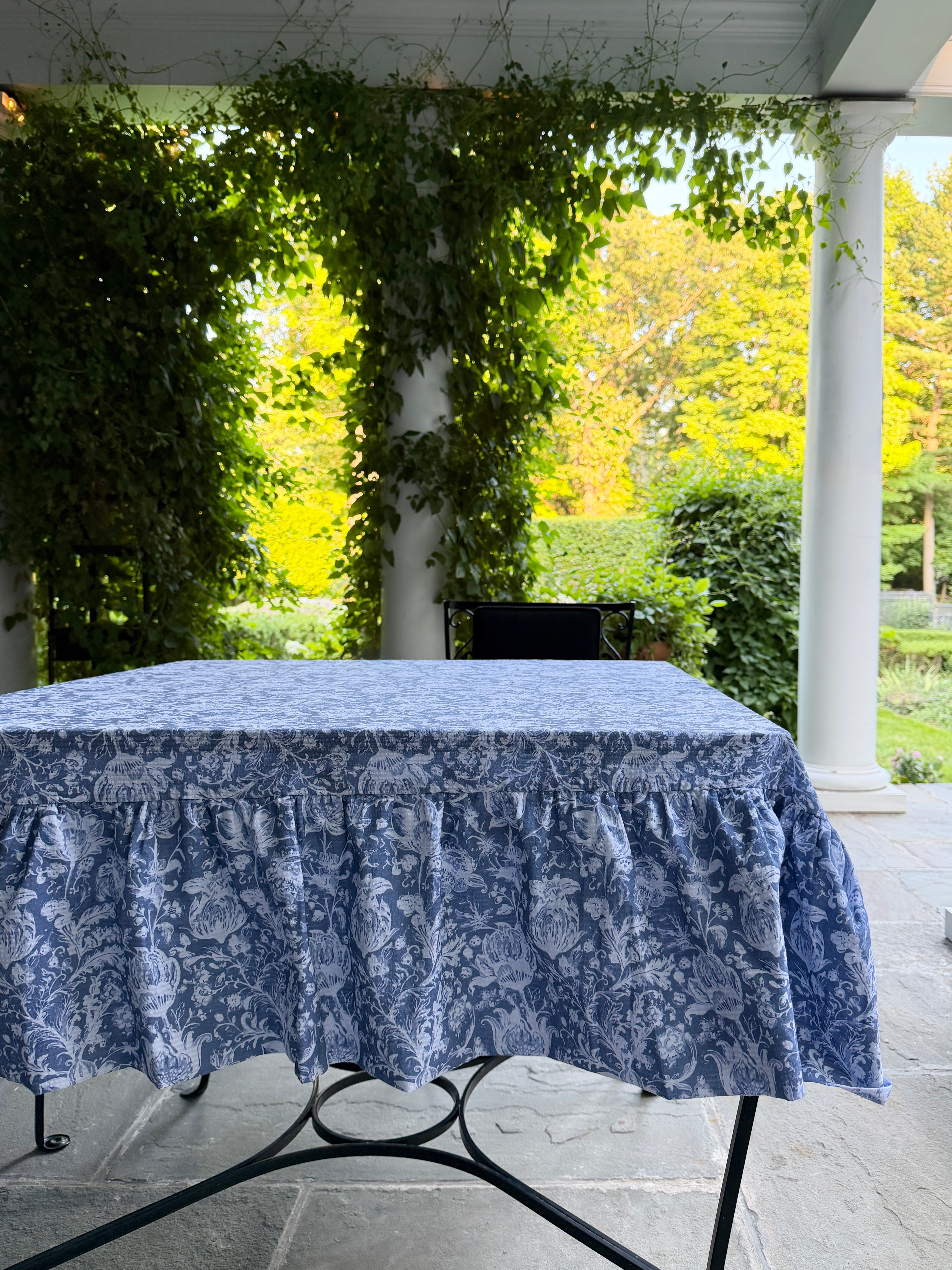 Tablecloth in Hazel - Ink