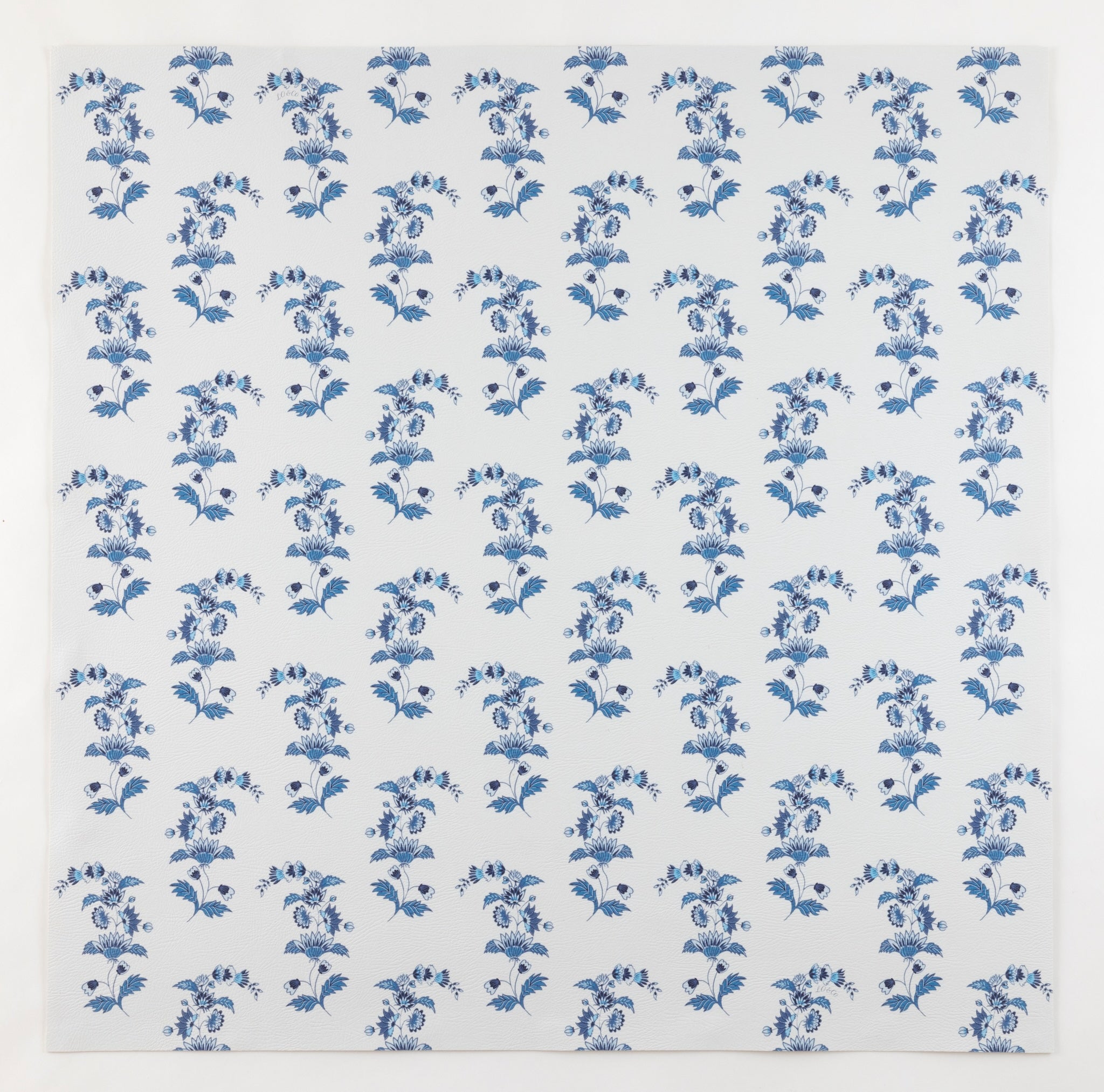 Mahjong Mat in Bellflower - White